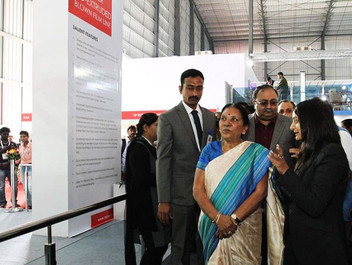 #Women power! Ms. Khushboo Doshi of Rajoo Engineers Limited,India with the CM Shri. Anandiben Patel at the inauguration ceremony of #PlastIndia .