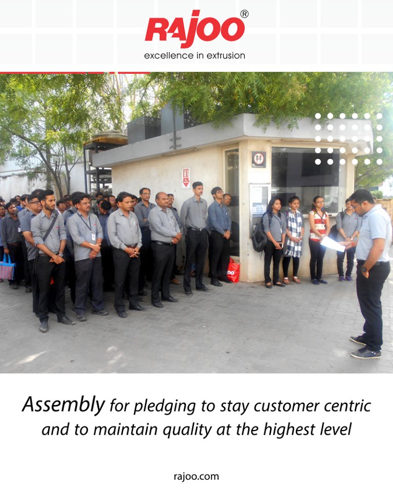 A glimpse of our employee’s assembly for pledging to stay customer centric and to maintain quality at the highest level.

#RajooEngineers #Rajkot #PlasticMachinery #Machines #PlasticIndustry https://t.co/wrdGiRycCu